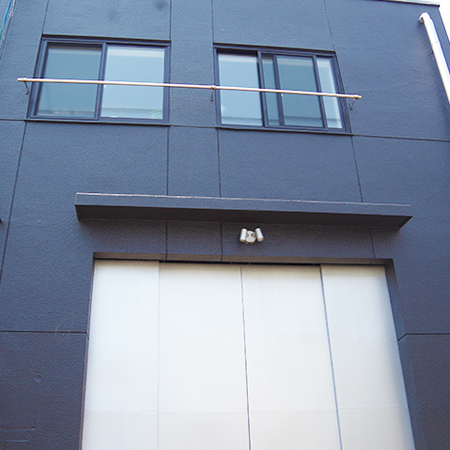 京都市山科区　倉庫外壁塗装　完工