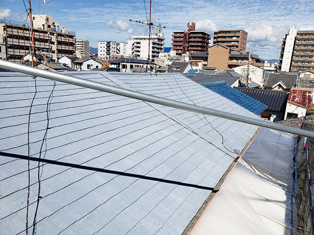 京都市下京区　京都市下京区のI様邸外壁塗装②（下塗り塗装）