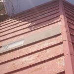京都市北区にて屋根塗装に伴う下地調整・下塗り〈賃貸平屋屋根塗装工事〉