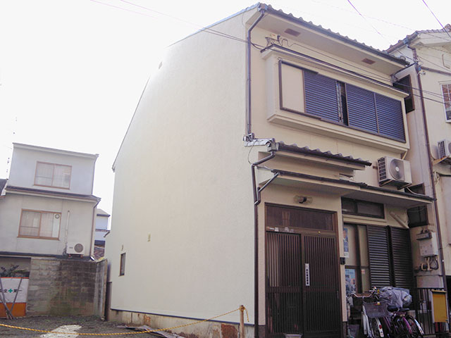 京都市下京区 戸建て外壁塗装工事 ⑥(上塗り塗装編)