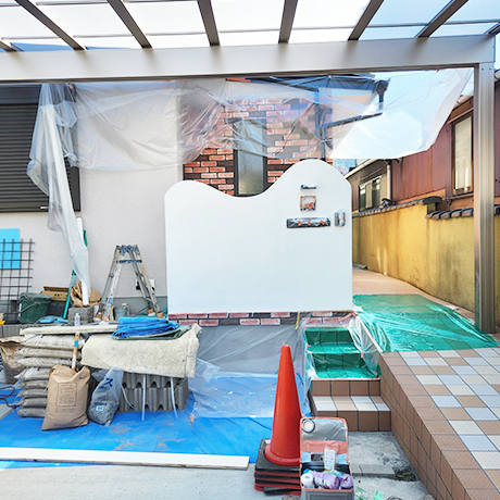 京都市左京区中古戸建住宅の塗装工事M様　⑫（外構、ポスト、門柱の塗装、スキンタイル吹き付け）