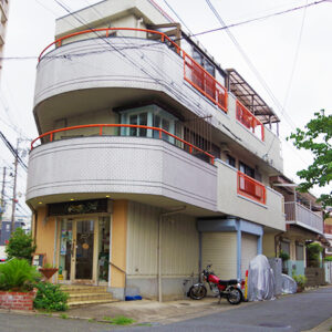 京都市山科区　店舗付き戸建ての屋上防水改修工事　外観