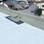 放置すると雨漏りの原因に！屋根・ベランダ排水溝のお手入れ方法