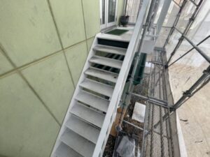 滋賀県大津市で鉄骨階段塗装 施工前