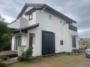 滋賀県草津市｜南欧風住宅の外壁塗装 施工後