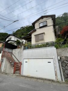 京都市左京区　吹き付け塗装による雨漏り修理・外壁補修 施工前